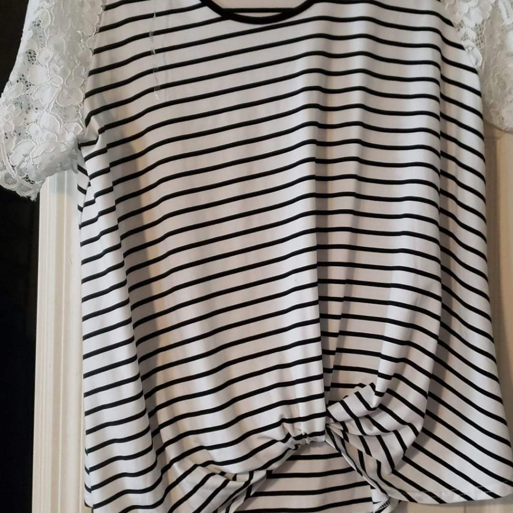 Umgee striped top with lacy sleeves